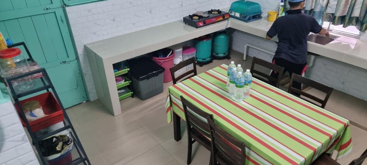 קואנטאן Home Stay Mutiara Kasih מראה חיצוני תמונה
